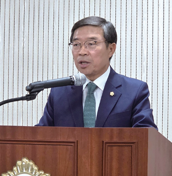 “초심 돌아가 의정활동으로 평가받겠다”